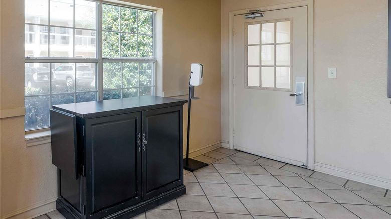 <b>Extended Stay America Stes Perimeter Ham Lobby</b>. Images powered by <a href="https://iceportal.shijigroup.com/" title="IcePortal" target="_blank">IcePortal</a>.