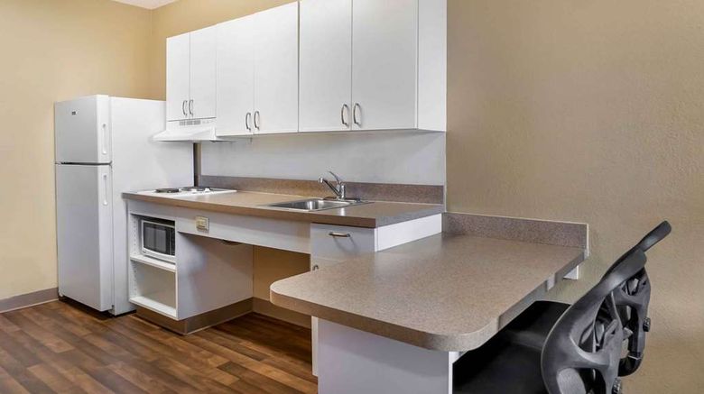 <b>Extended Stay America Stes Naperville E Room</b>. Images powered by <a href="https://iceportal.shijigroup.com/" title="IcePortal" target="_blank">IcePortal</a>.