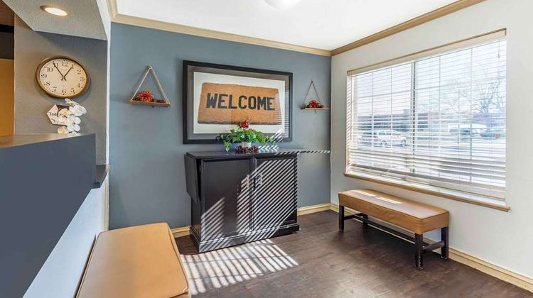 Extended Stay America Stes Naperville E Lobby