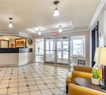 Extended Stay America Stes Lombard Oakbr Lobby