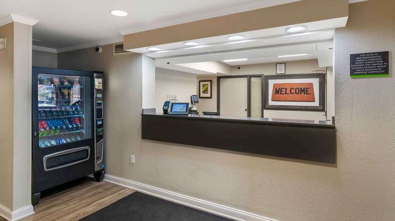 <b>Extended Stay America Stes Overland Pk N Lobby</b>. Images powered by <a href="https://iceportal.shijigroup.com/" title="IcePortal" target="_blank">IcePortal</a>.