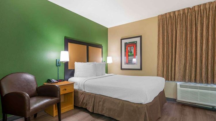Extended Stay America Stes Overland Pk N Room