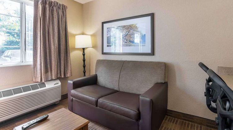 Extended Stay America Stes Louisville A Room