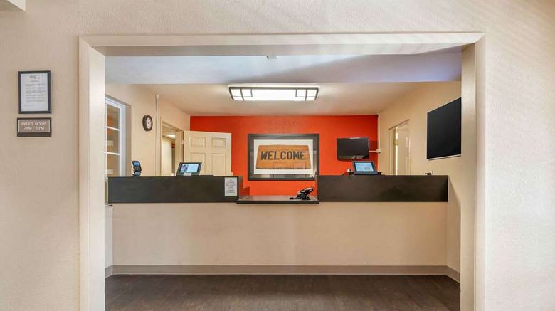 <b>Extended Stay America Stes Louisville A Lobby</b>. Images powered by <a href="https://iceportal.shijigroup.com/" title="IcePortal" target="_blank">IcePortal</a>.