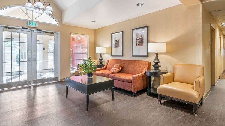 Extended Stay America Stes Louisville A Lobby