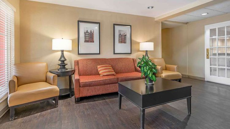 Extended Stay America Stes Louisville A Lobby