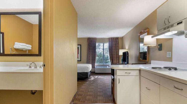 Extended Stay America Stes Kansas City Room