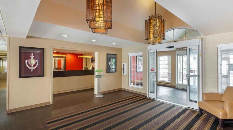 Extended Stay America Stes Secaucus Nyc Lobby