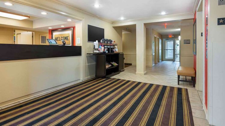 Extended Stay America Stes Newark Woodbr Lobby