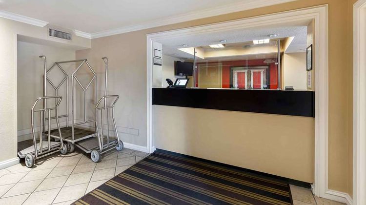Extended Stay America Stes Cleveland Air Lobby