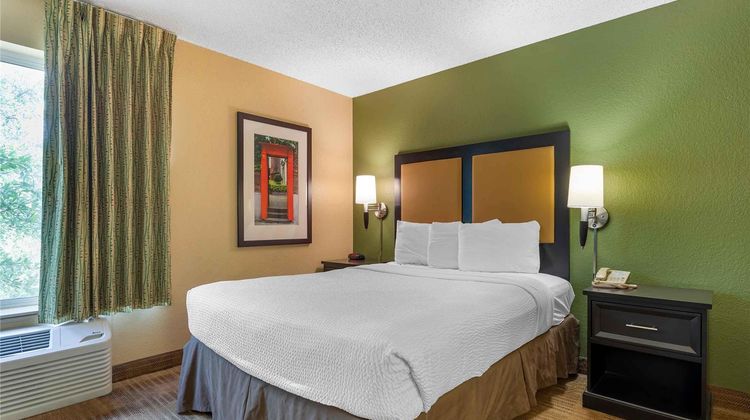 Extended Stay America Stes Dntn Town Lak Room