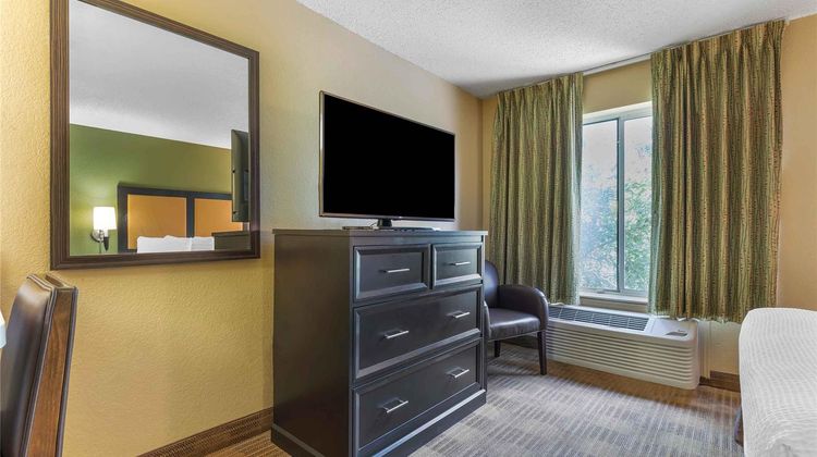 Extended Stay America Stes Dntn Town Lak Room