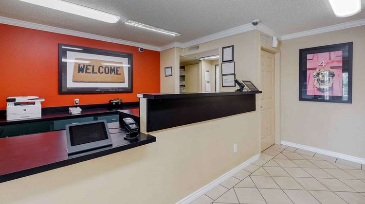Suburban Studios Irving Las Colinas Lobby