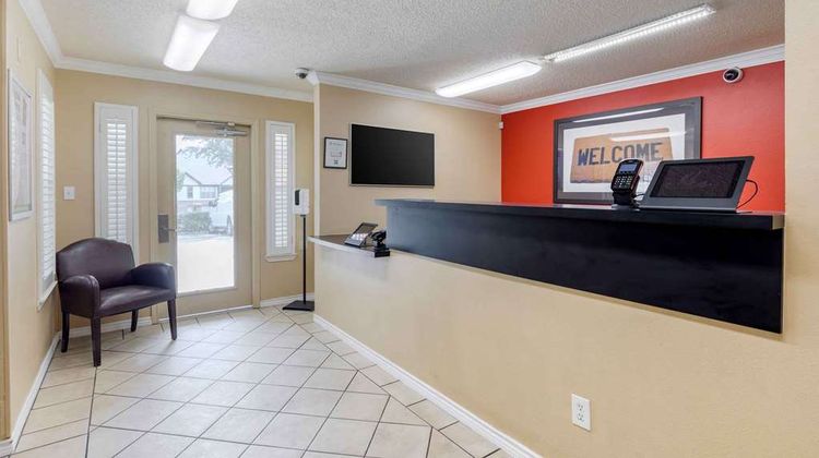 Suburban Studios Irving Las Colinas Lobby