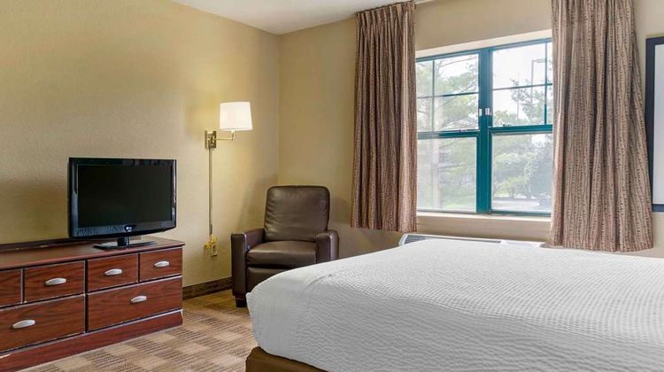 Hawthorn Extended Stay Irving DFW North Room