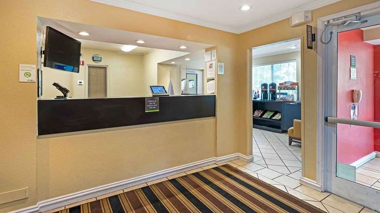 <b>Extended Stay America Stes N Chesterfiel Lobby</b>. Images powered by <a href="https://iceportal.shijigroup.com/" title="IcePortal" target="_blank">IcePortal</a>.