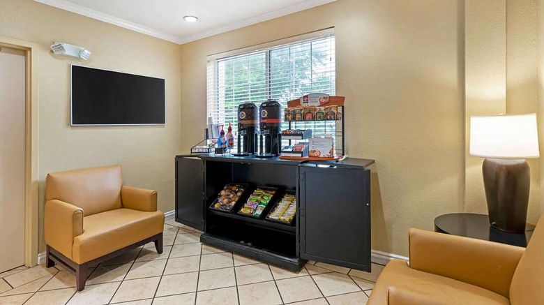 <b>Extended Stay America Stes N Chesterfiel Restaurant</b>. Images powered by <a href="https://iceportal.shijigroup.com/" title="IcePortal" target="_blank">IcePortal</a>.