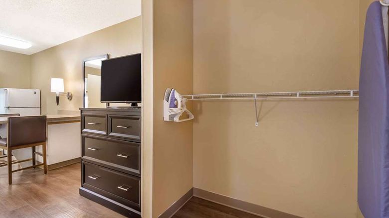 <b>Extended Stay America Stes Seattle Belle Room</b>. Images powered by <a href="https://iceportal.shijigroup.com/" title="IcePortal" target="_blank">IcePortal</a>.