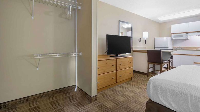<b>Extended Stay America Stes Seattle Belle Room</b>. Images powered by <a href="https://iceportal.shijigroup.com/" title="IcePortal" target="_blank">IcePortal</a>.