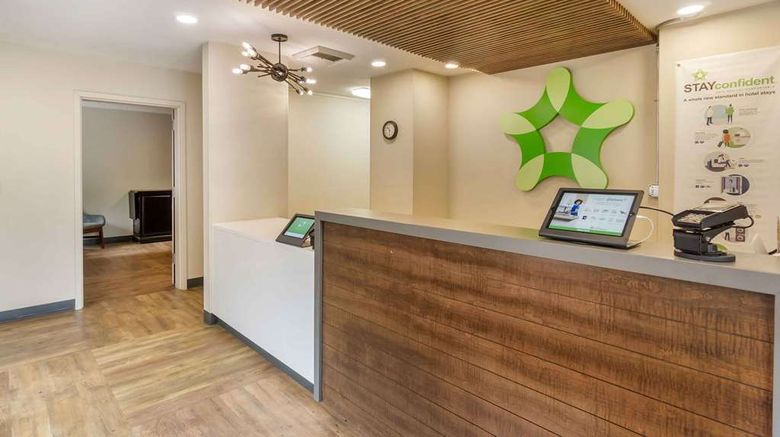 <b>Extended Stay America Stes Seattle Redmo Lobby</b>. Images powered by <a href="https://iceportal.shijigroup.com/" title="IcePortal" target="_blank">IcePortal</a>.