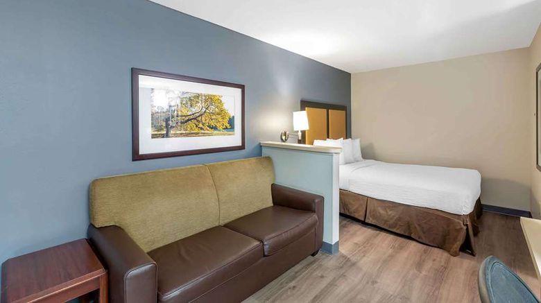 <b>Extended Stay America Stes Tech Ctr Cent Room</b>. Images powered by <a href="https://iceportal.shijigroup.com/" title="IcePortal" target="_blank">IcePortal</a>.
