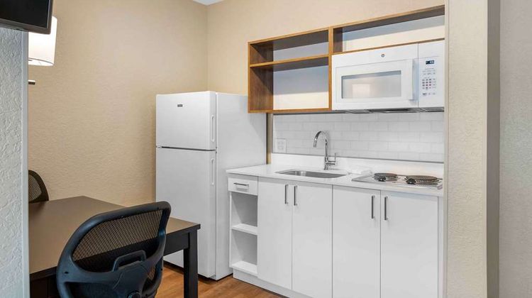 Extended Stay America Prem Stes Cyp Crk Room