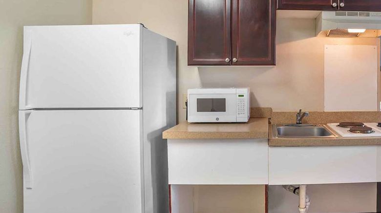 <b>Extended Stay America Stes Columbia Corp Room</b>. Images powered by <a href="https://iceportal.shijigroup.com/" title="IcePortal" target="_blank">IcePortal</a>.