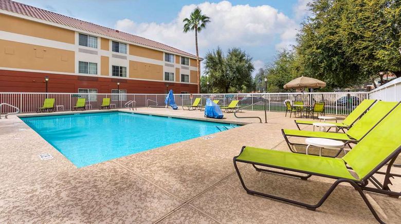 <b>Extended Stay America Stes Scottsdale Pool</b>. Images powered by <a href="https://iceportal.shijigroup.com/" title="IcePortal" target="_blank">IcePortal</a>.