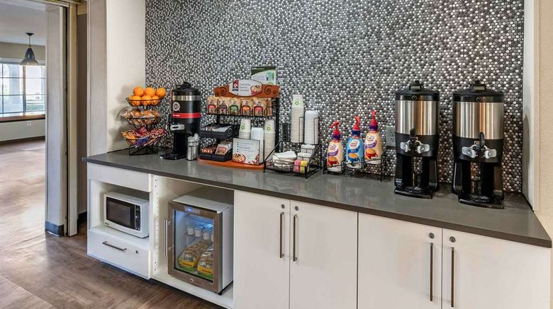 <b>Extended Stay America Prem Stes Sjc Airp Restaurant</b>. Images powered by <a href="https://iceportal.shijigroup.com/" title="IcePortal" target="_blank">IcePortal</a>.