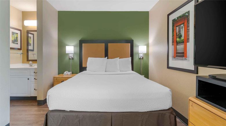 <b>Extended Stay America Stes Buckhead Room</b>. Images powered by <a href="https://iceportal.shijigroup.com/" title="IcePortal" target="_blank">IcePortal</a>.