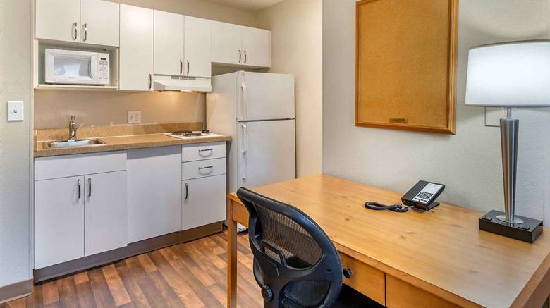 <b>Extended Stay America Stes Westborough C Room</b>. Images powered by <a href="https://iceportal.shijigroup.com/" title="IcePortal" target="_blank">IcePortal</a>.