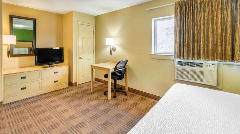 <b>Extended Stay America Stes Chesapeake Ch Room</b>. Images powered by <a href="https://iceportal.shijigroup.com/" title="IcePortal" target="_blank">IcePortal</a>.