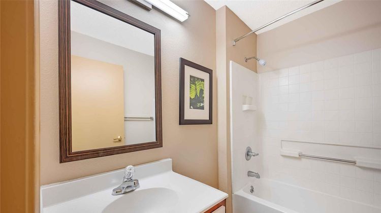 Extended Stay America Stes Dayton Fairbo Room