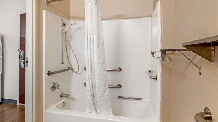 Extended Stay America Stes Dayton Fairbo Room