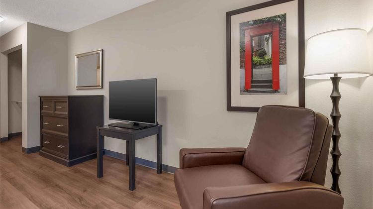 Extended Stay America Stes Dayton Fairbo Room
