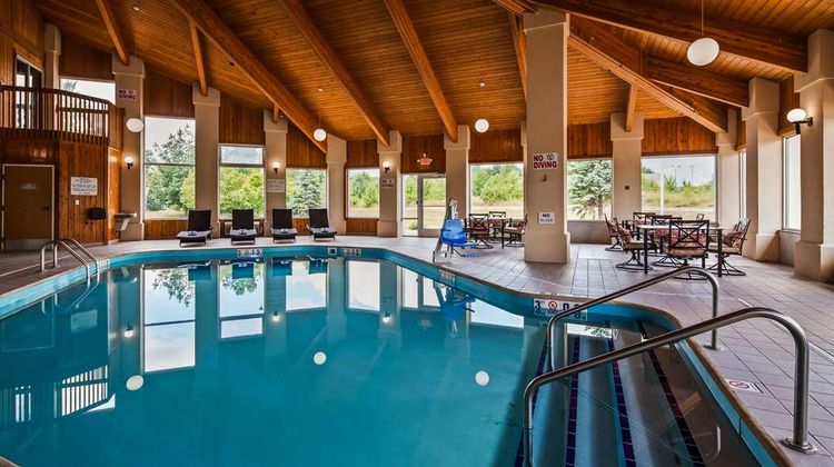 Best Western DeWitt Pool