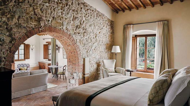 <b>Castello di Casole, A Belmond Hotel Suite</b>. Images powered by <a href="https://iceportal.shijigroup.com/" title="IcePortal" target="_blank">IcePortal</a>.