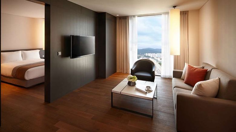 <b>Shilla Stay Cheonan Room</b>. Images powered by <a href="https://iceportal.shijigroup.com/" title="IcePortal" target="_blank">IcePortal</a>.