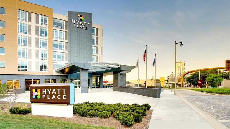 Hyatt Place Milwaukee/Downtown Exterior. Images powered by <a href="https://iceportal.shijigroup.com" target="_blank" rel="noopener">Ice Portal</a>.