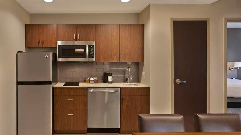 <b>Hyatt Place Warwick/Providence Airport Suite</b>. Images powered by <a href="https://iceportal.shijigroup.com/" title="IcePortal" target="_blank">IcePortal</a>.