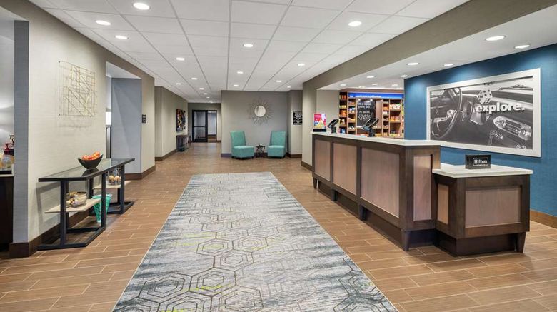 <b>Hampton Inn Sikeston Lobby</b>. Images powered by <a href="https://iceportal.shijigroup.com/" title="IcePortal" target="_blank">IcePortal</a>.