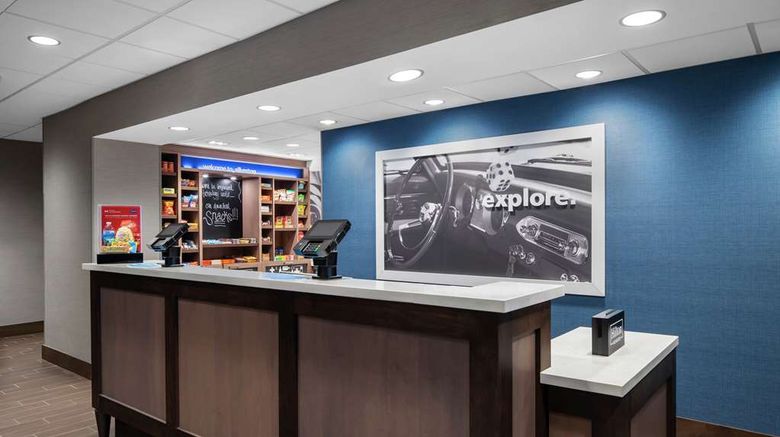 <b>Hampton Inn Sikeston Lobby</b>. Images powered by <a href="https://iceportal.shijigroup.com/" title="IcePortal" target="_blank">IcePortal</a>.