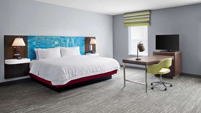<b>Hampton Inn Sikeston Room</b>. Images powered by <a href="https://iceportal.shijigroup.com/" title="IcePortal" target="_blank">IcePortal</a>.