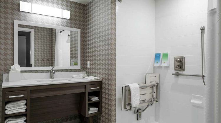 Home2 Suites Centerville/Dayton Room