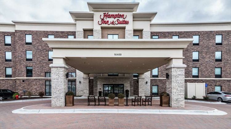 Hampton Inn & Suites Allen Park Exterior