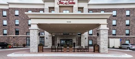 Hampton Inn & Suites Allen Park Exterior