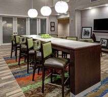 Hampton Inn & Suites Culpeper Lobby