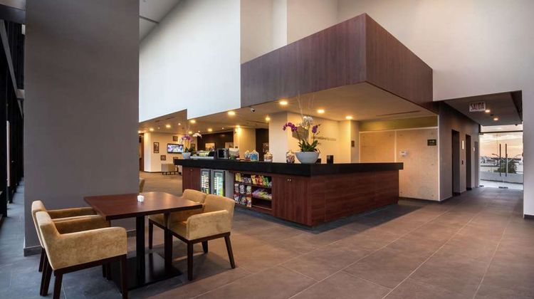 Hampton Inn by Hilton San Luis Potosi Lobby