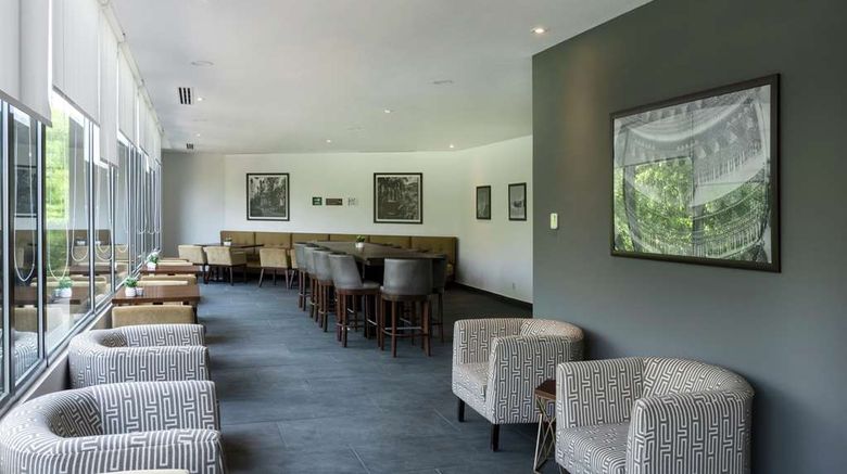 <b>Hampton Inn by Hilton San Luis Potosi Restaurant</b>. Images powered by <a href="https://iceportal.shijigroup.com/" title="IcePortal" target="_blank">IcePortal</a>.