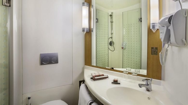 <b>Ibis Pontianak City Center Room</b>. Images powered by <a href="https://iceportal.shijigroup.com/" title="IcePortal" target="_blank">IcePortal</a>.